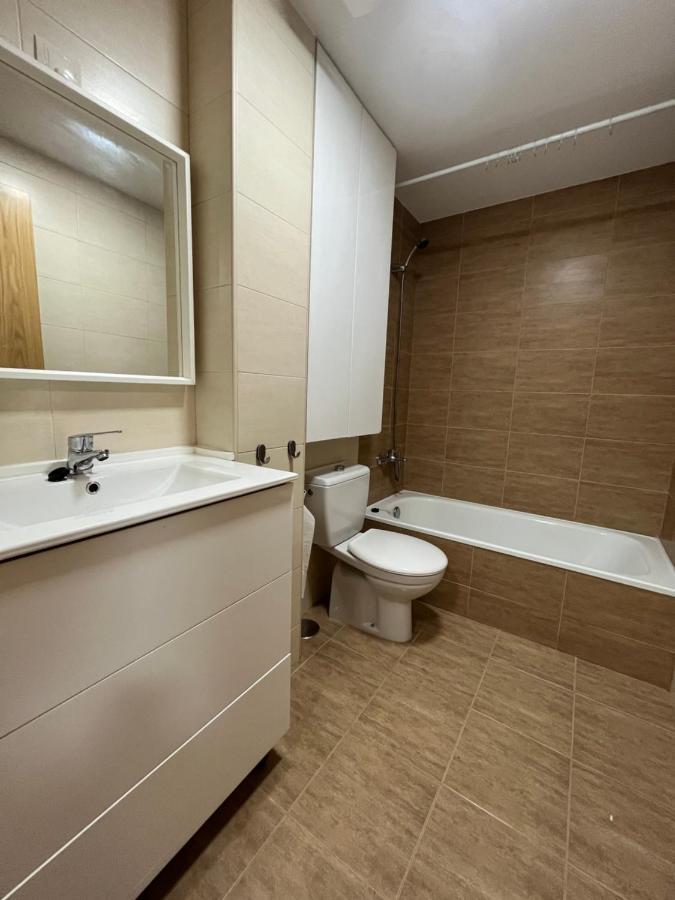 Apartamento Con Terraza,2 Min De La Playa, Арес Екстер'єр фото